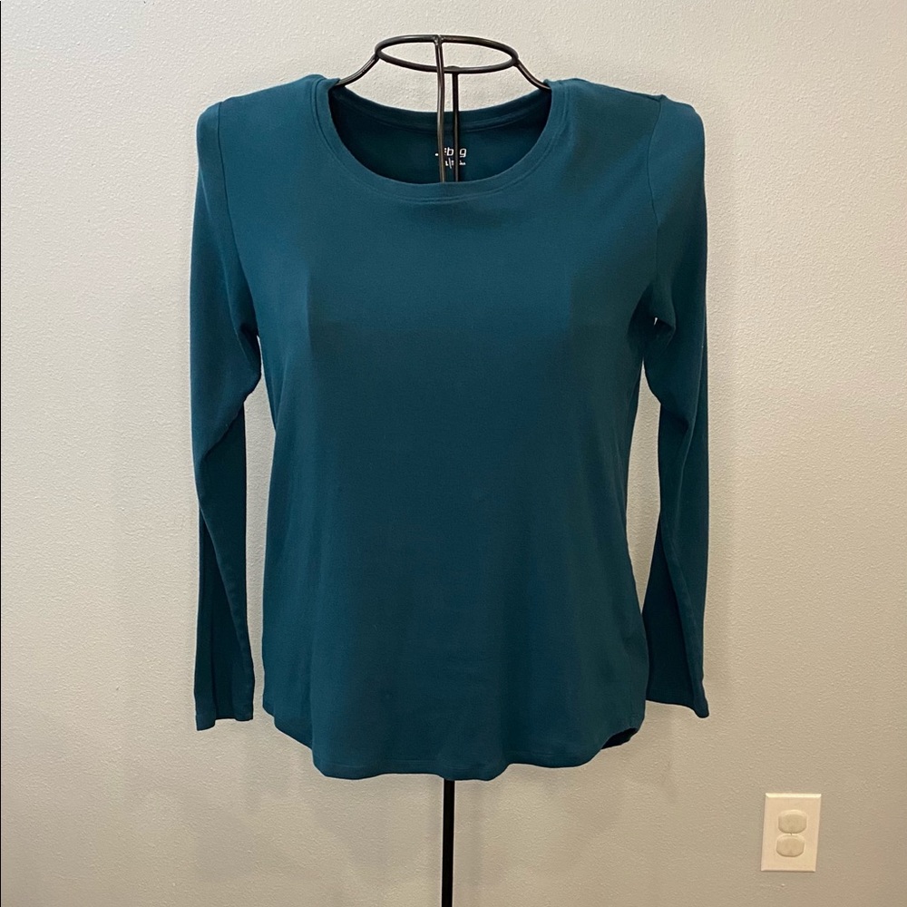 BCG Plus brand long sleeve, round neckline, shirt